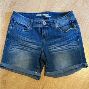 Ariya Dark Blue Jean Shorts